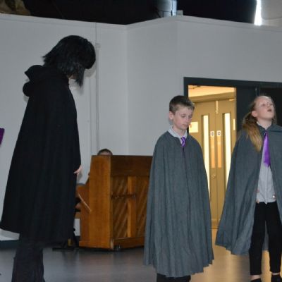 Year 6 Play (26)